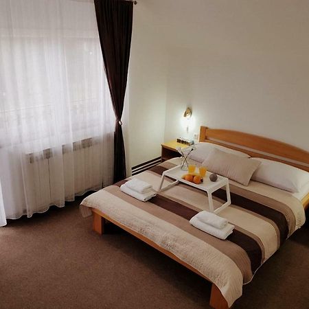 Guesthouse Kovacevic كورينيتسا المظهر الخارجي الصورة