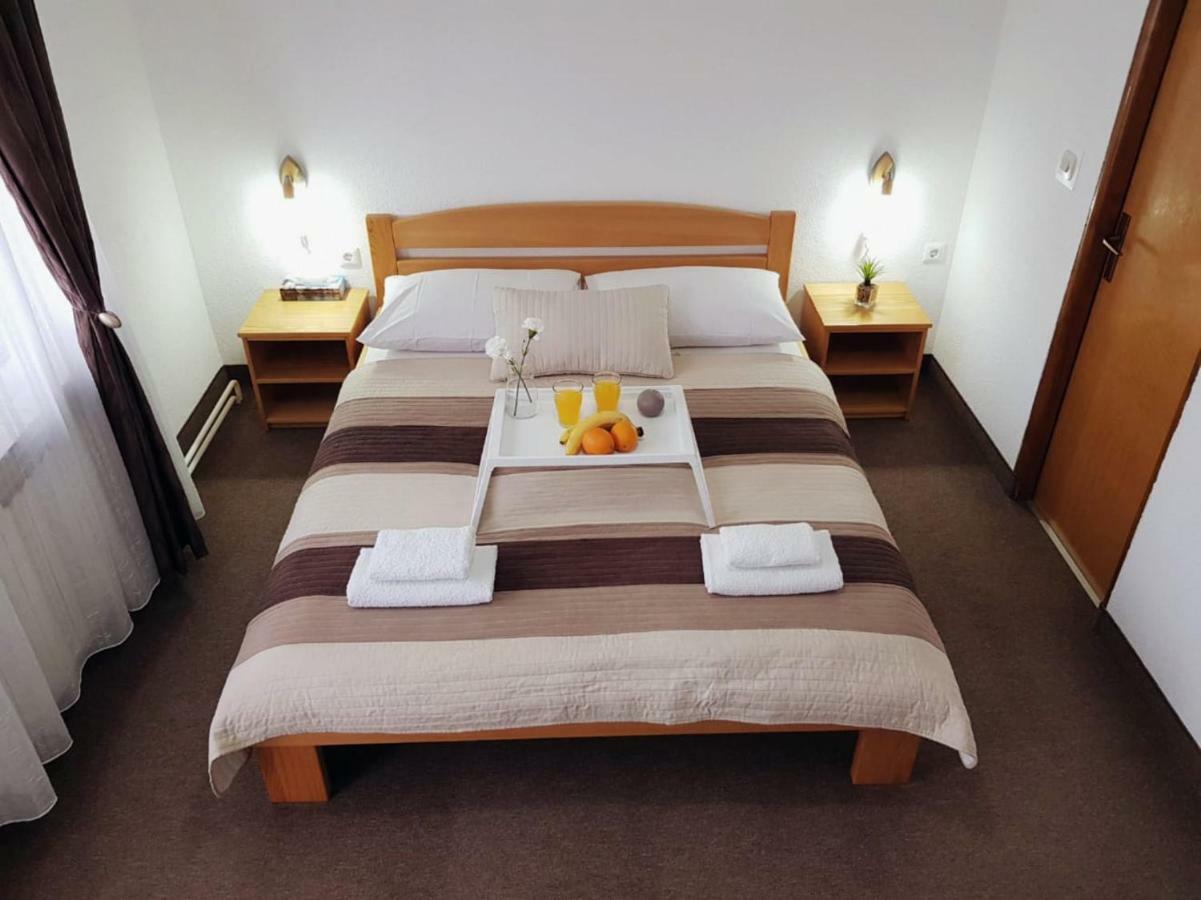 Guesthouse Kovacevic كورينيتسا المظهر الخارجي الصورة