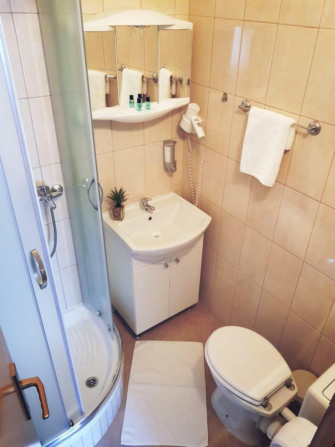 Guesthouse Kovacevic كورينيتسا المظهر الخارجي الصورة