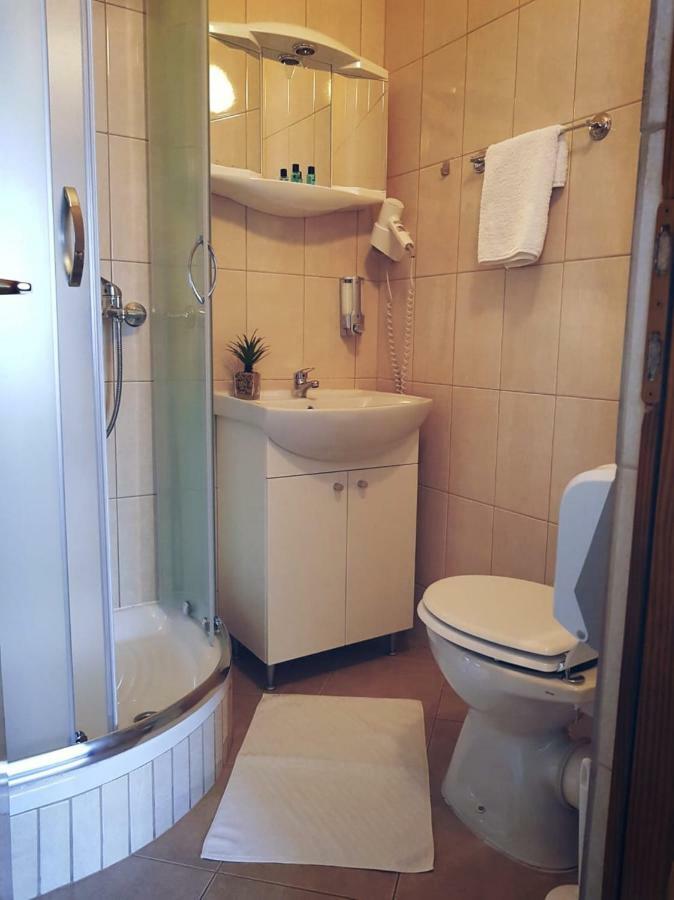 Guesthouse Kovacevic كورينيتسا المظهر الخارجي الصورة