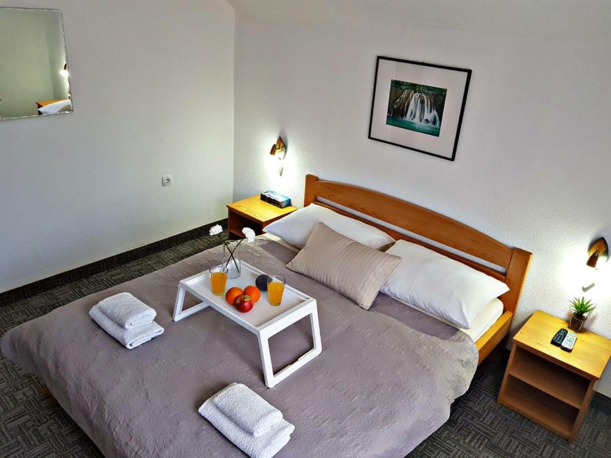 Guesthouse Kovacevic كورينيتسا المظهر الخارجي الصورة